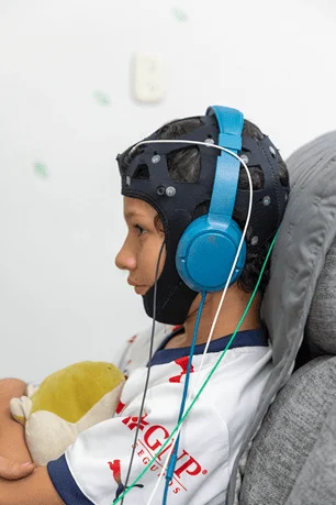 Sesi&oacute;n de neurofeedback para ni&ntilde;os en NeurofeedbacKIDS Guadalajara